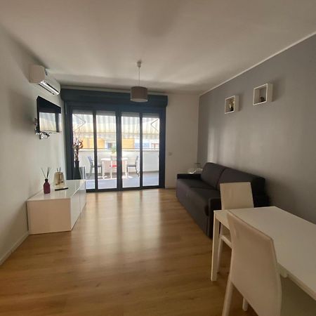 Appartamento Lux Fara Milano Esterno foto